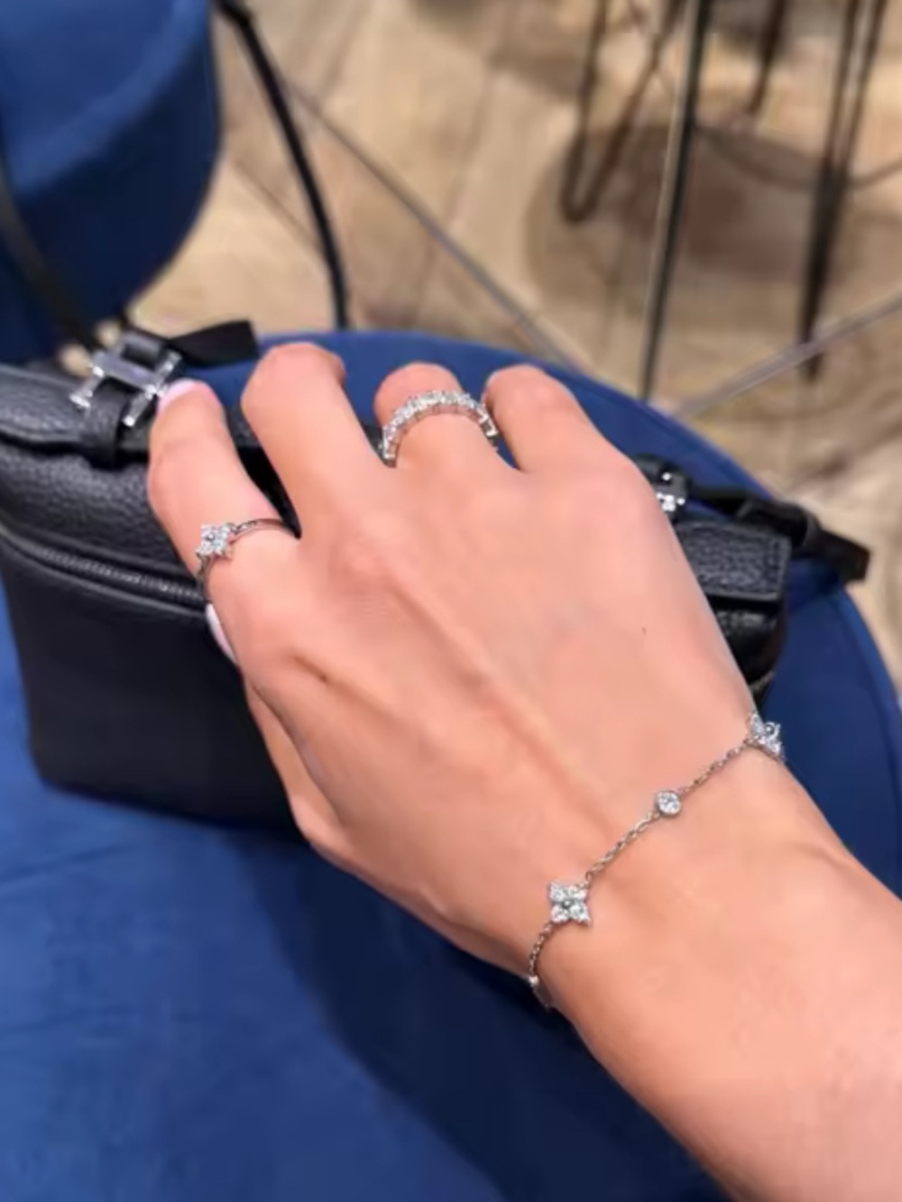 Delilah delicate bracelet in silver
